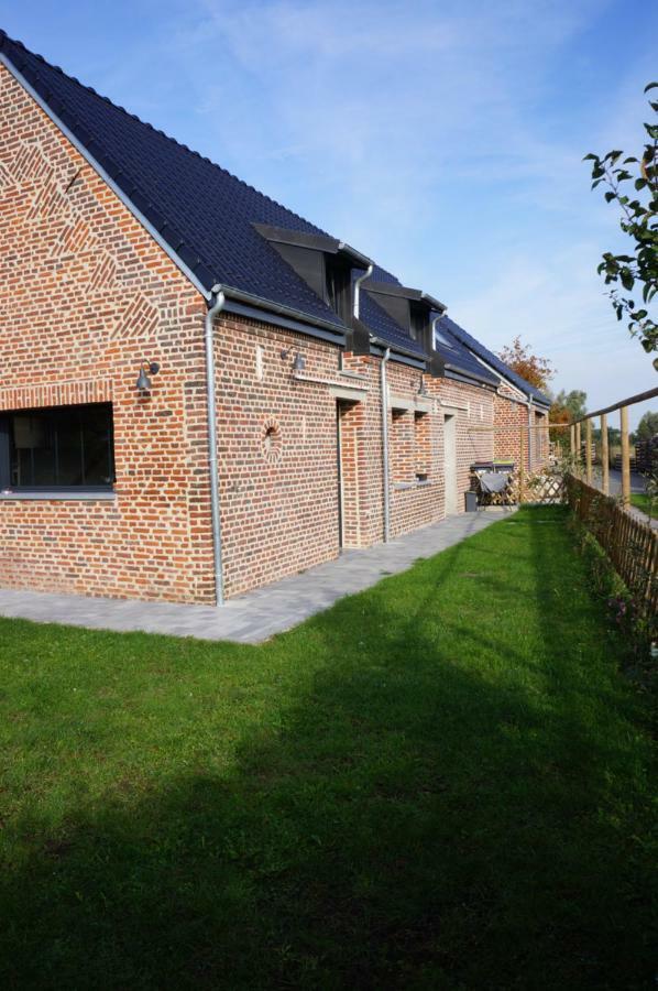 Gite L'Atelier Villa Lecelles Exterior photo
