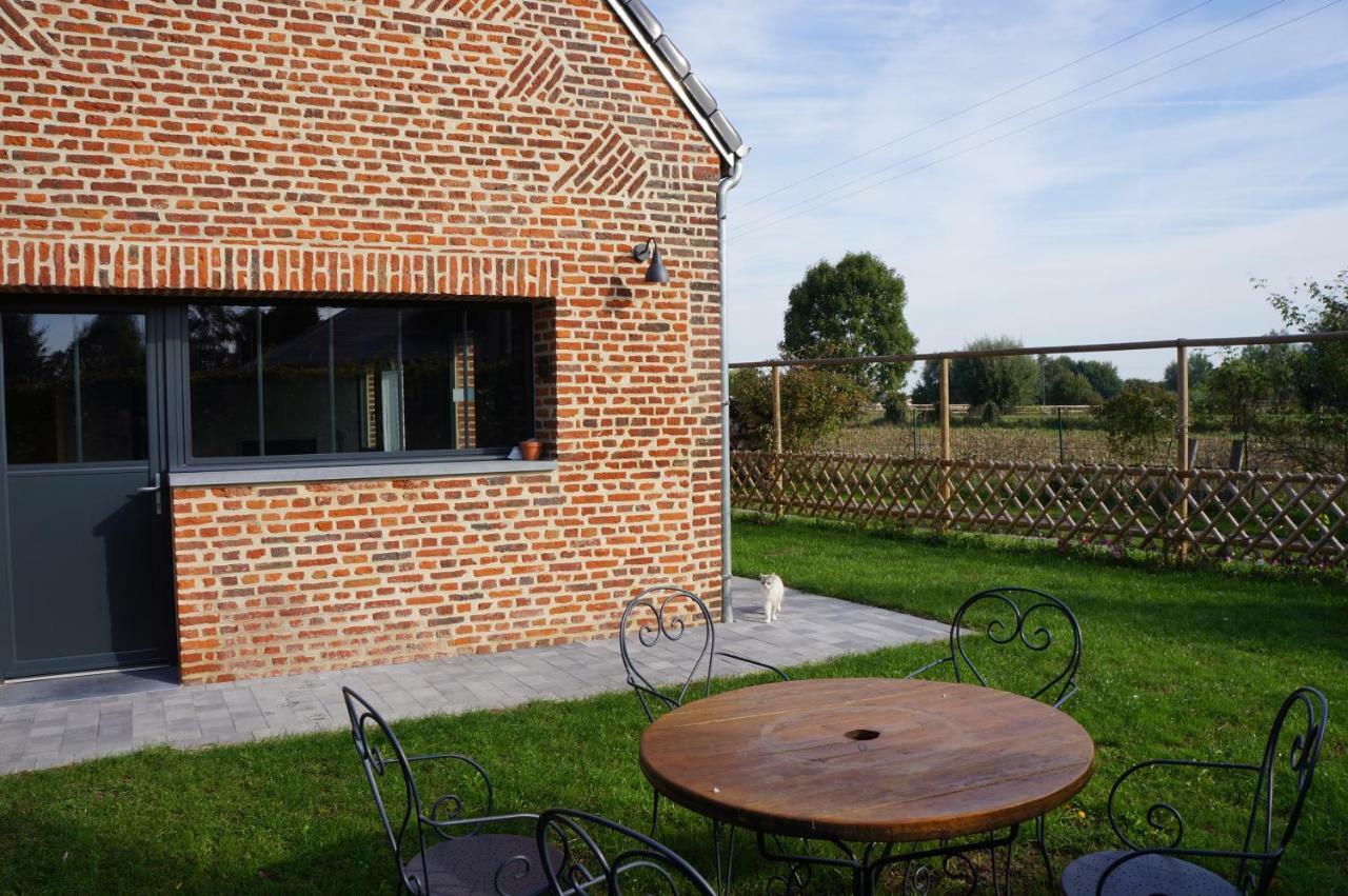 Gite L'Atelier Villa Lecelles Exterior photo
