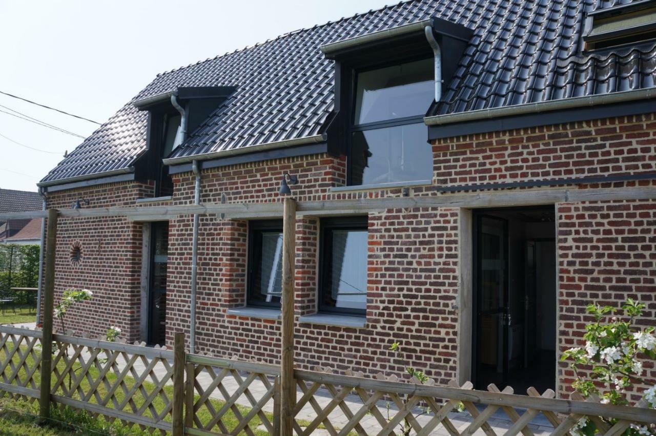 Gite L'Atelier Villa Lecelles Exterior photo
