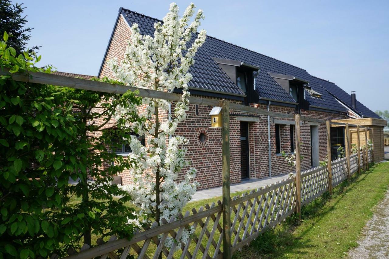 Gite L'Atelier Villa Lecelles Exterior photo